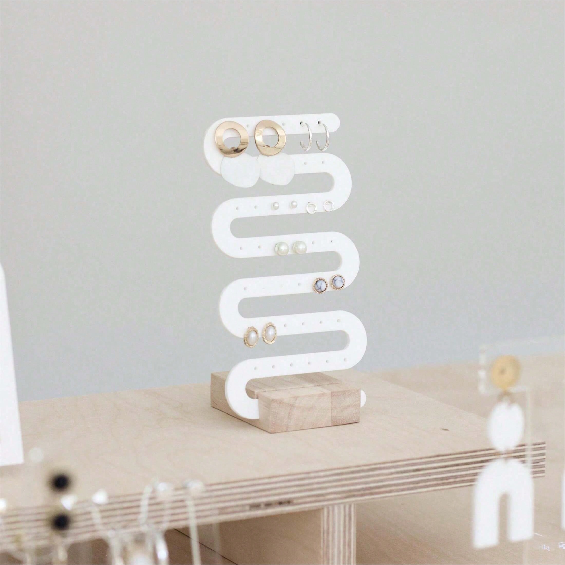 Artistic Spiral Acrylic Jewelr - Body Jewelry Websites 评论和价格
